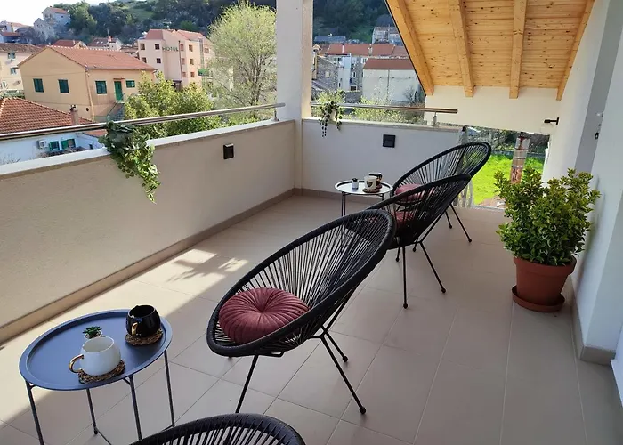 Apartments Pulic